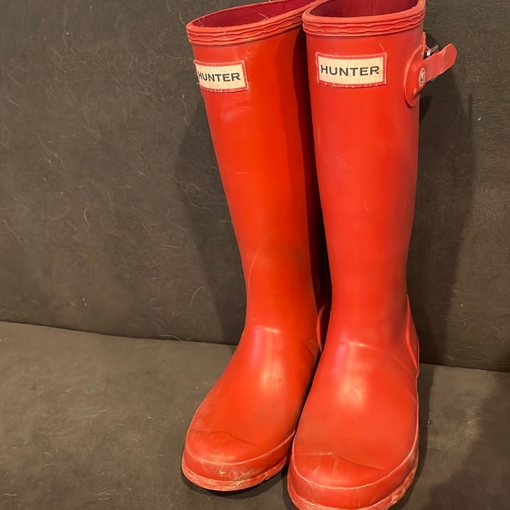 **SOLD** HUNTER BOOTS